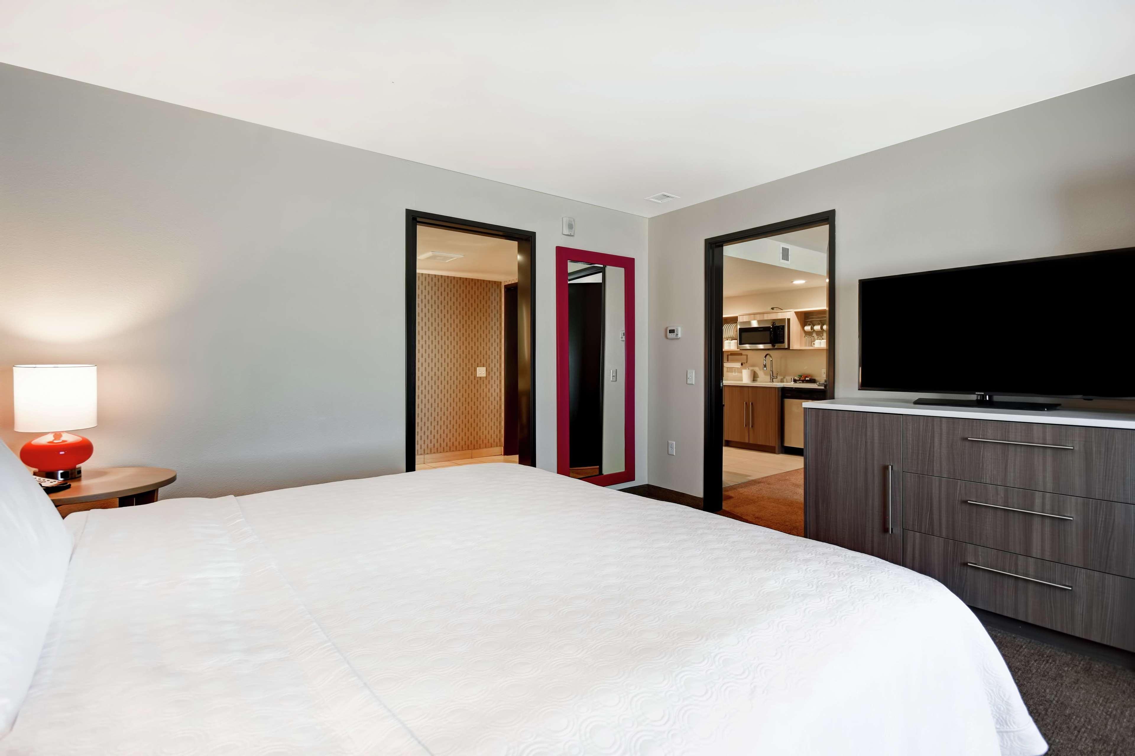 Home2 Suites By Hilton Victorville Extérieur photo